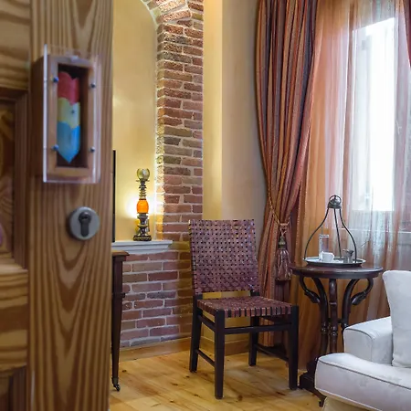 Avli Lounge Hotel