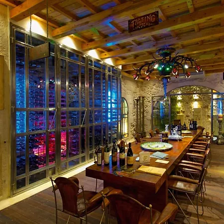 Avli Lounge