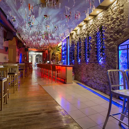 Avli Lounge Hotel