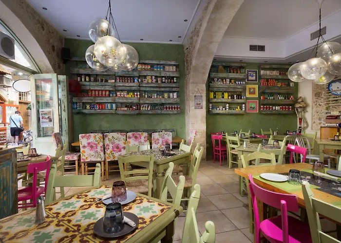 Avli Lounge Готель 4*