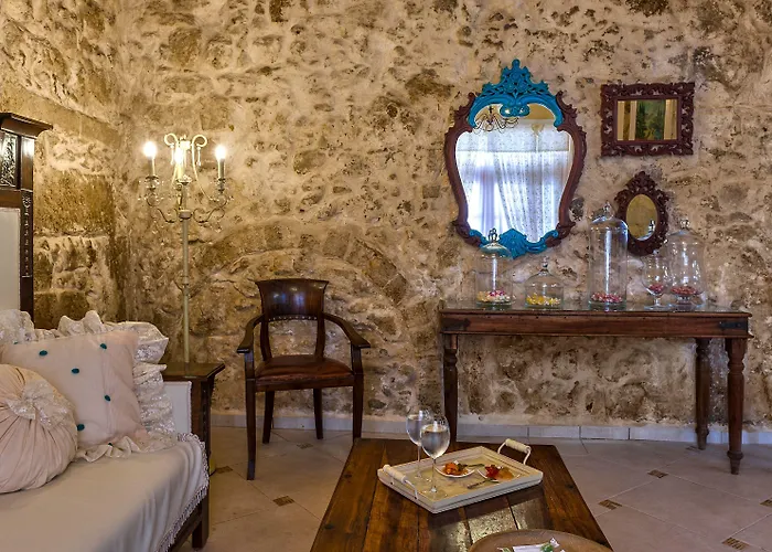 Avli Lounge Готель 4*