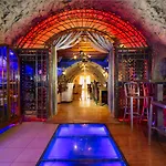 阿维利隆琦公寓式酒店 4*